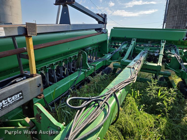 image for item DR2596 John Deere  455 grain drill