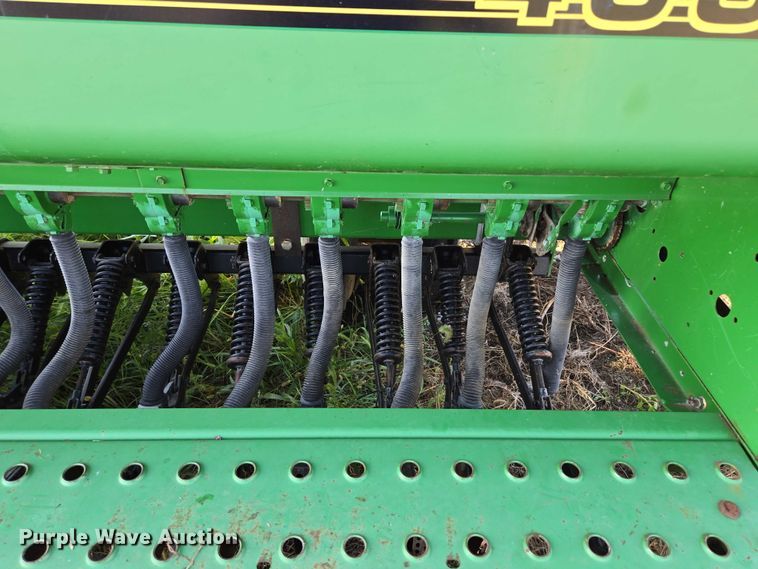 image for item DR2596 John Deere  455 grain drill