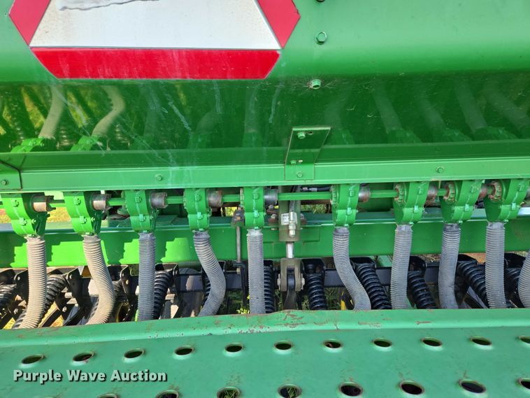 image for item DR2596 John Deere  455 grain drill