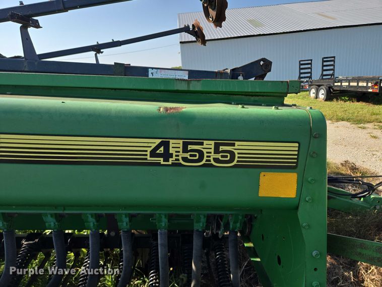 image for item DR2596 John Deere  455 grain drill