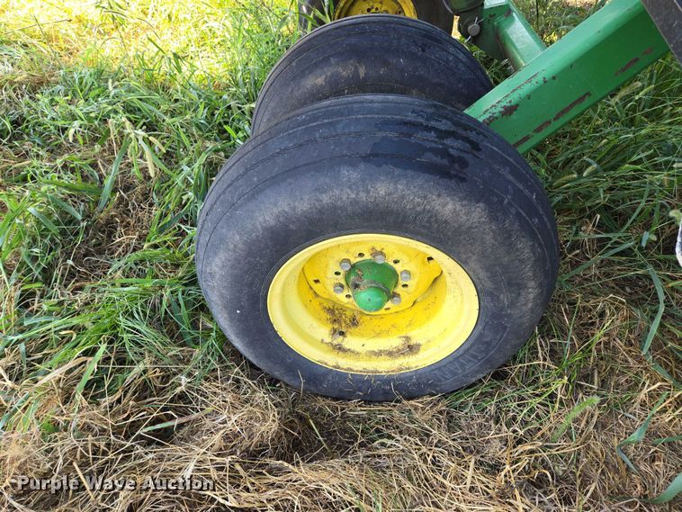 image for item DR2596 John Deere  455 grain drill