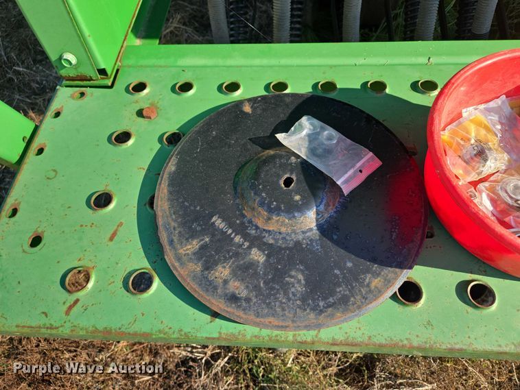image for item DR2596 John Deere  455 grain drill