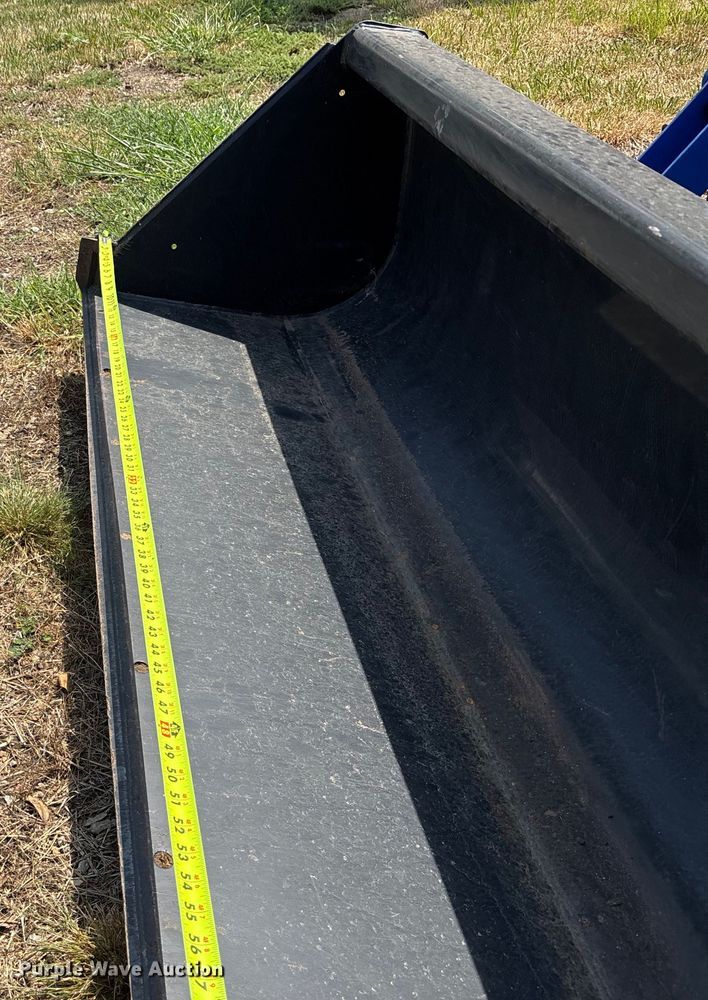 image for item DT3340 2013 New Holland Boomer 3040 MFWD tractor