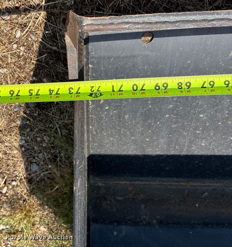 image for item DT3340 2013 New Holland Boomer 3040 MFWD tractor