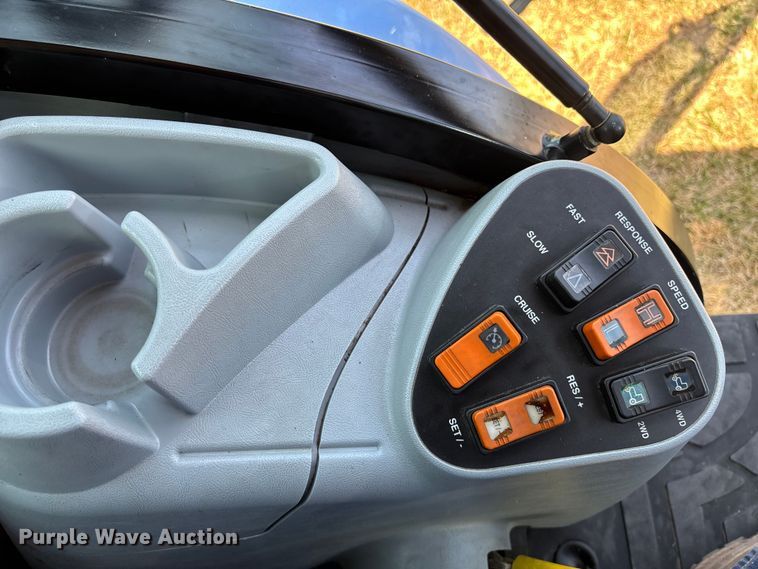 image for item DT3340 2013 New Holland Boomer 3040 MFWD tractor