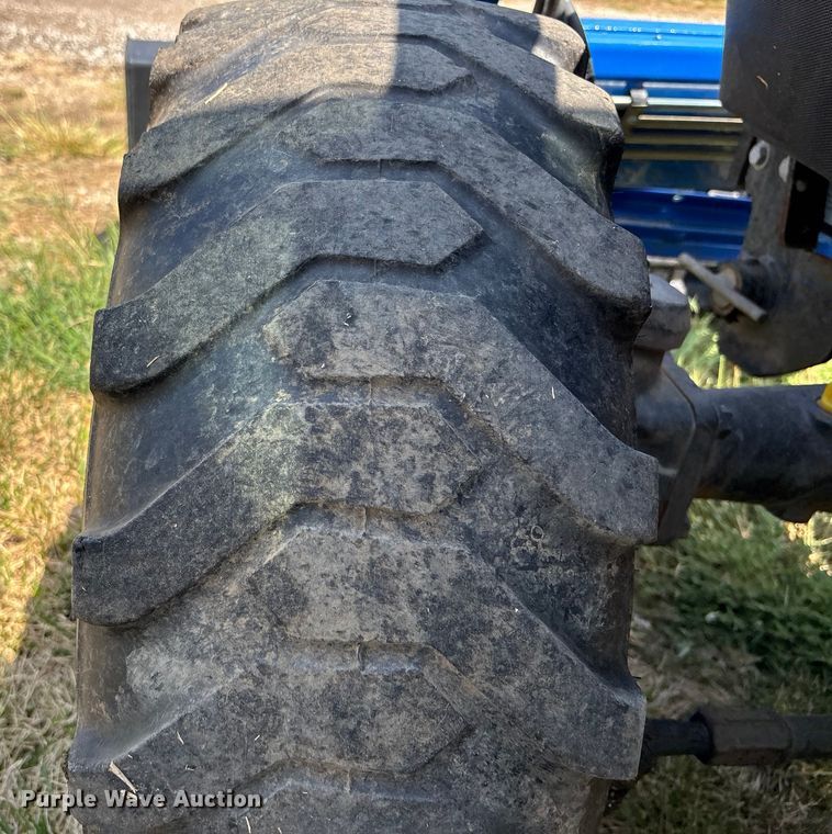 image for item DT3340 2013 New Holland Boomer 3040 MFWD tractor