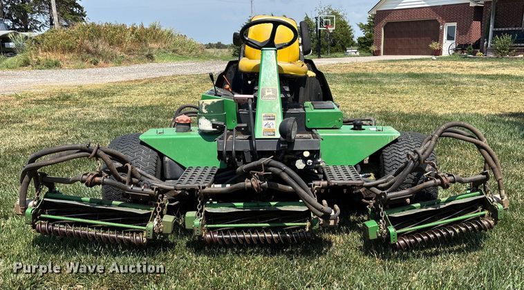 image for item DT3341 John Deere 3215B reel mower