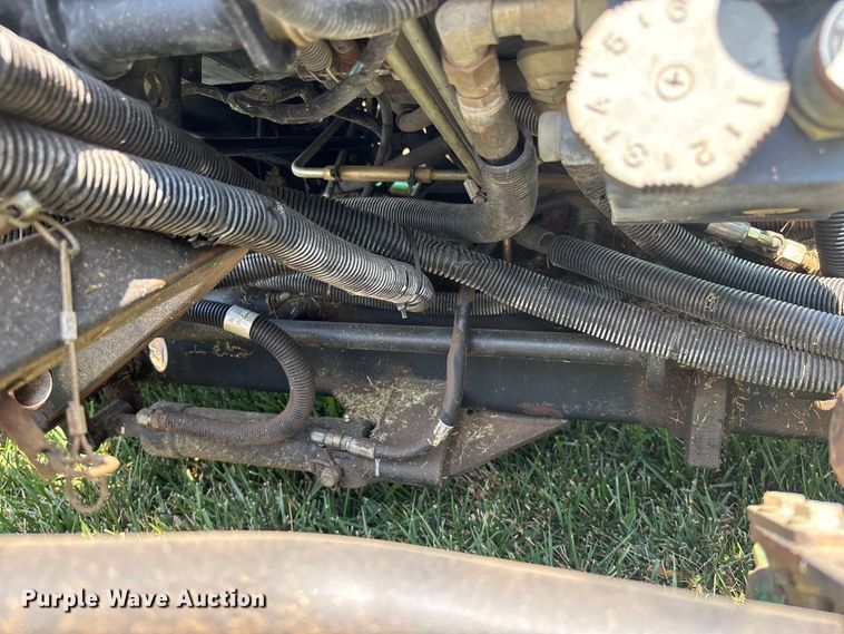 image for item DT3341 John Deere 3215B reel mower