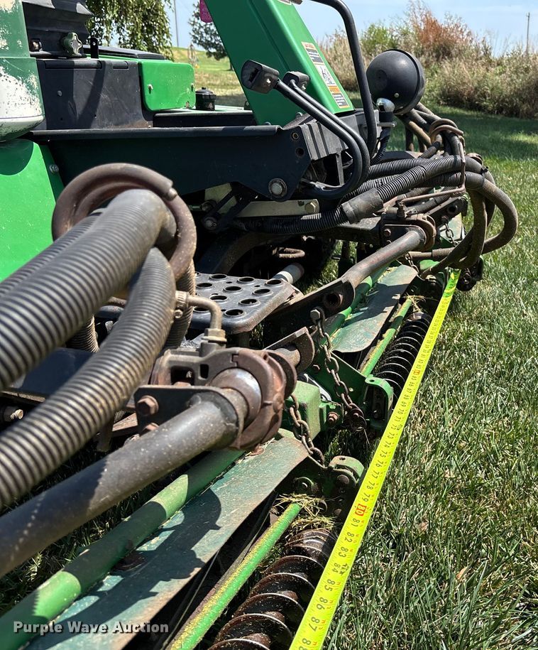 image for item DT3341 John Deere 3215B reel mower