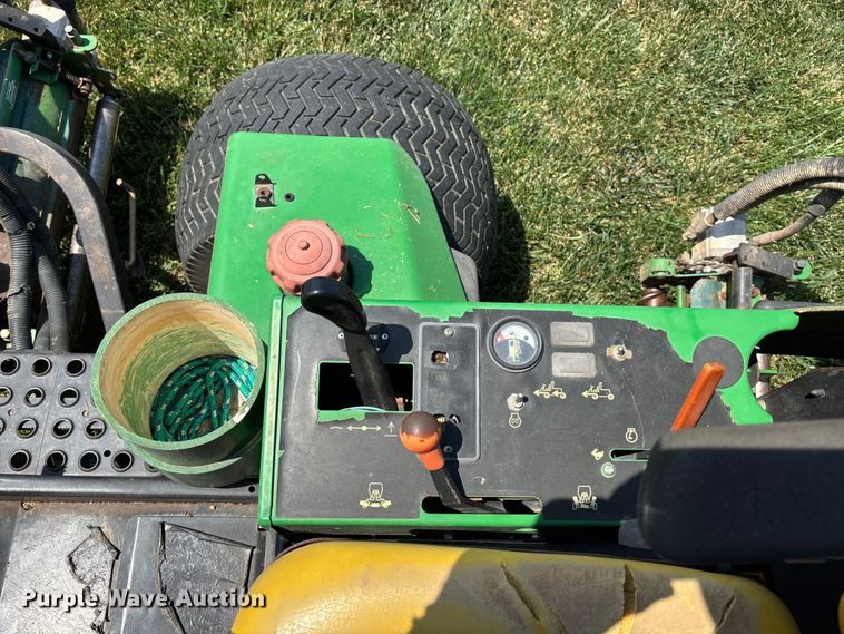 image for item DT3341 John Deere 3215B reel mower