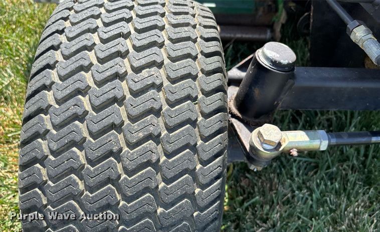 image for item DT3341 John Deere 3215B reel mower