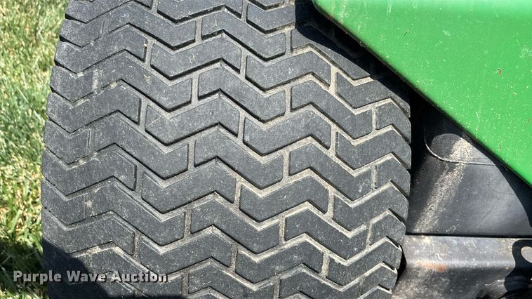 image for item DT3341 John Deere 3215B reel mower