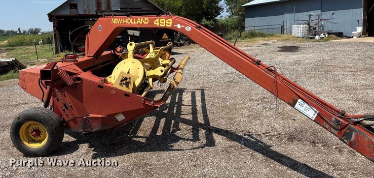 image for item DT3342 New Holland 499 swather / windrower