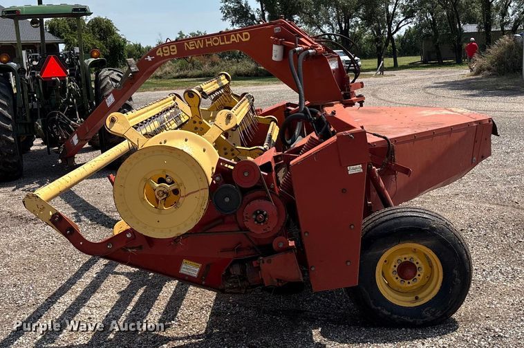 image for item DT3342 New Holland 499 swather / windrower