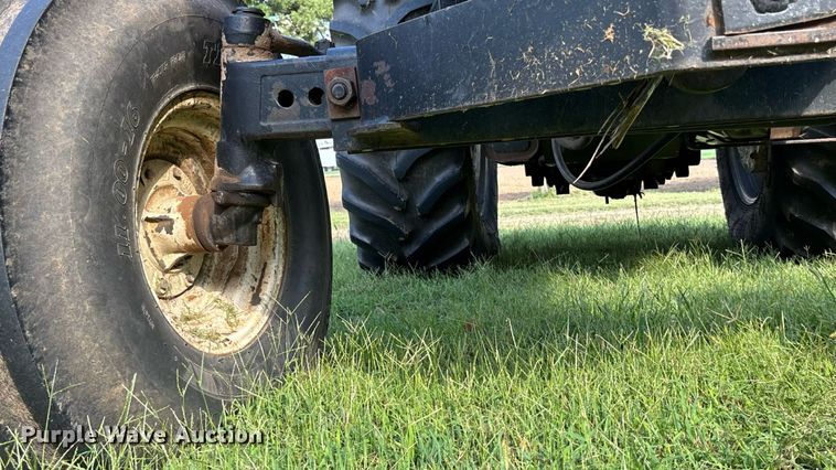 image for item DT3418 Allis Chalmers 7020 tractor