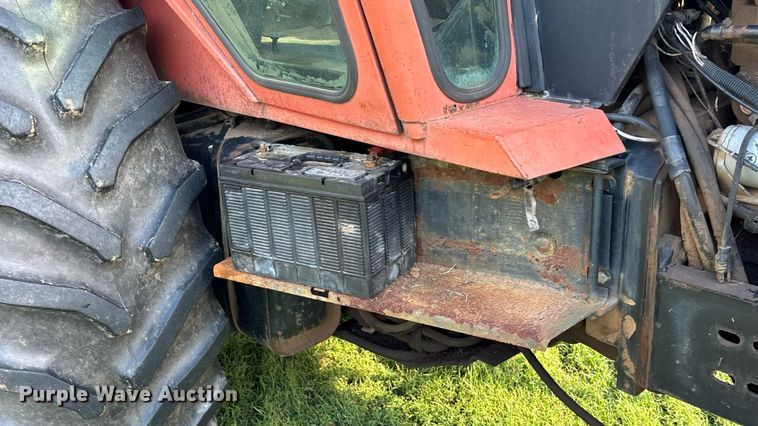 image for item DT3418 Allis Chalmers 7020 tractor