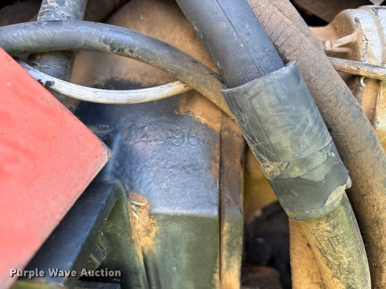 image for item DT3418 Allis Chalmers 7020 tractor