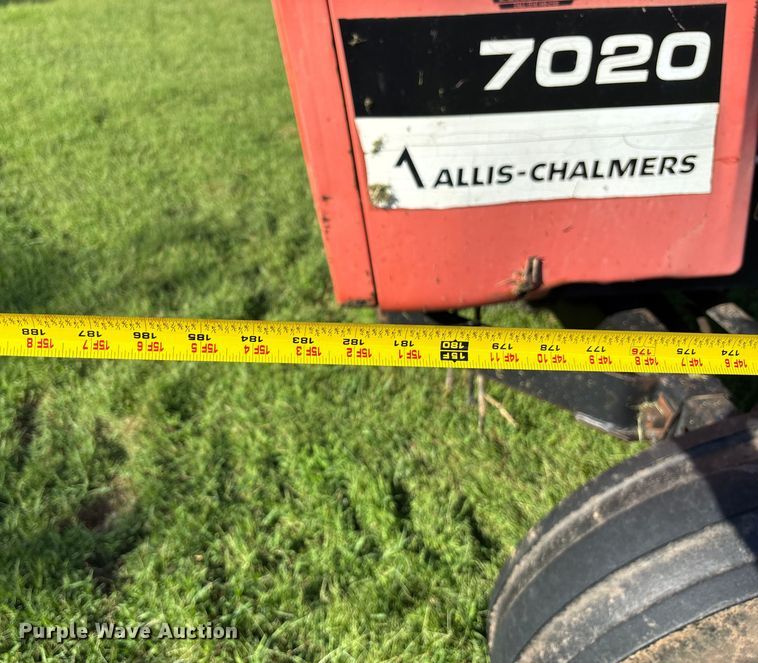 image for item DT3418 Allis Chalmers 7020 tractor