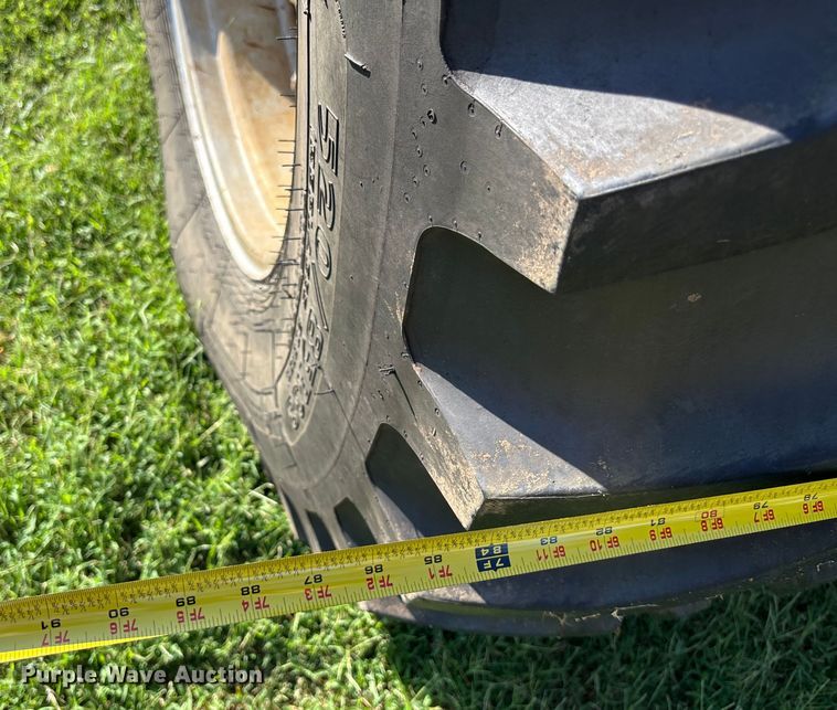 image for item DT3418 Allis Chalmers 7020 tractor