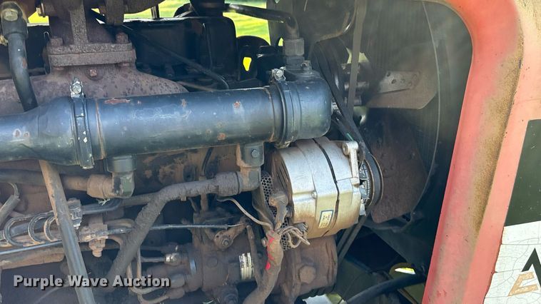 image for item DT3418 Allis Chalmers 7020 tractor