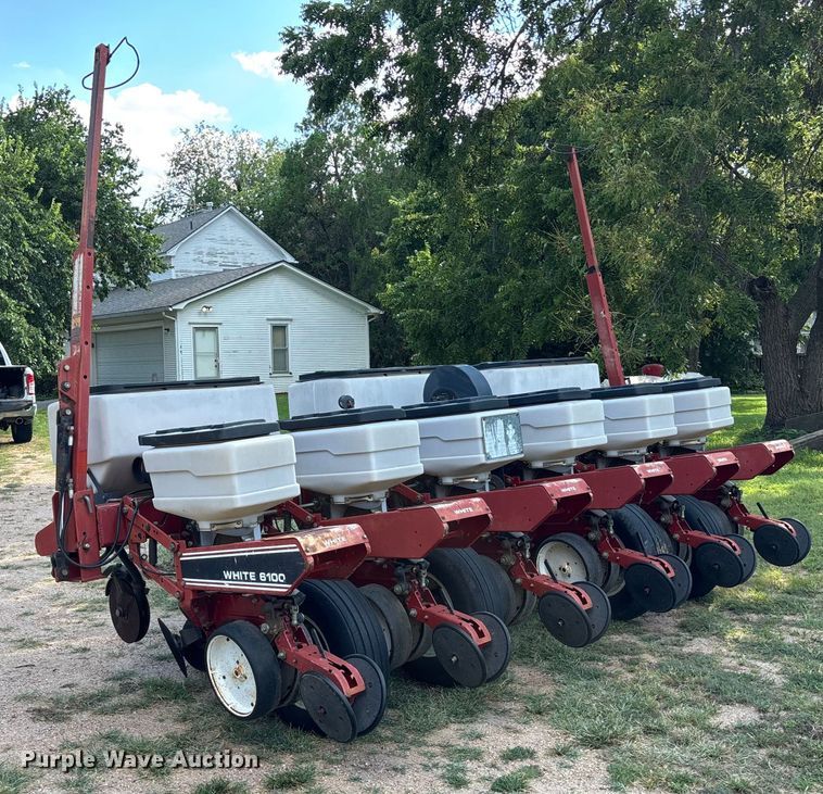 image for item DT3419 White 6106 planter