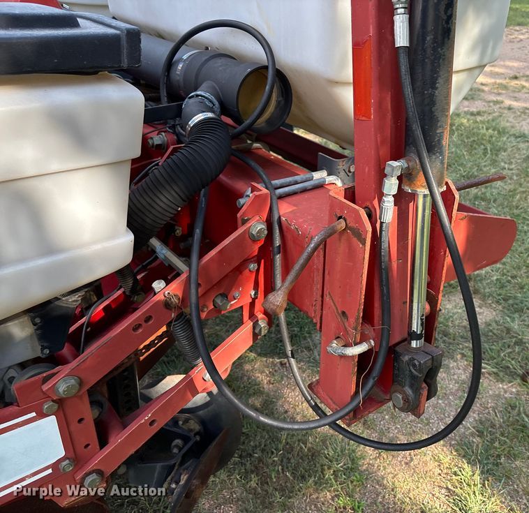 image for item DT3419 White 6106 planter