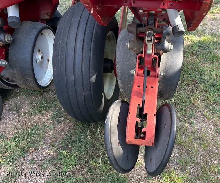 image for item DT3419 White 6106 planter