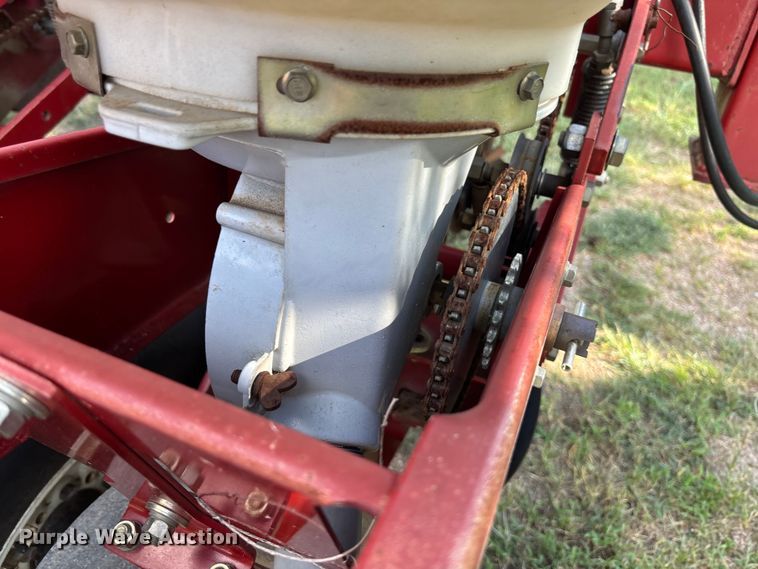 image for item DT3419 White 6106 planter