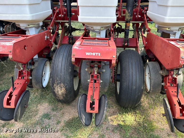 image for item DT3419 White 6106 planter