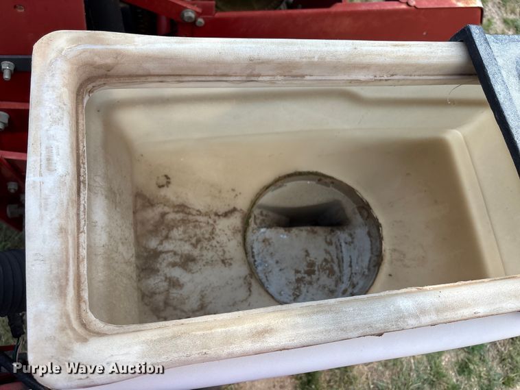 image for item DT3419 White 6106 planter