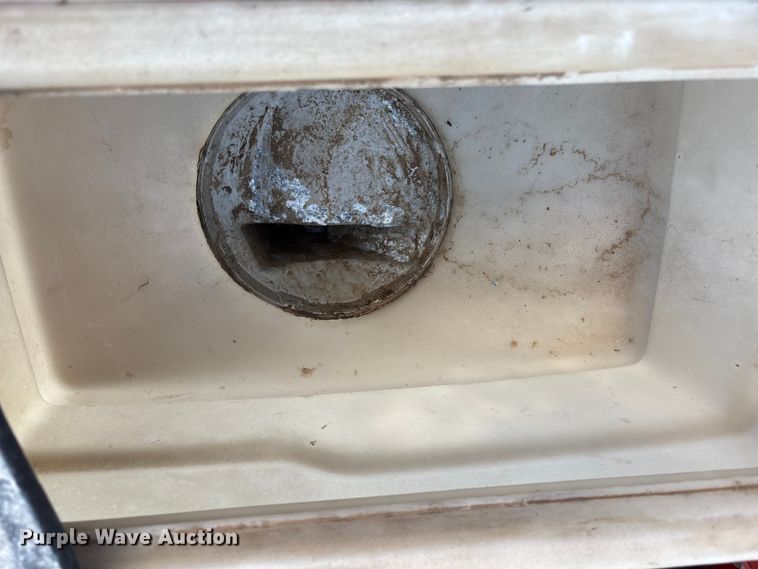 image for item DT3419 White 6106 planter