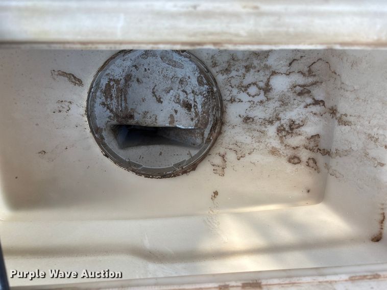 image for item DT3419 White 6106 planter