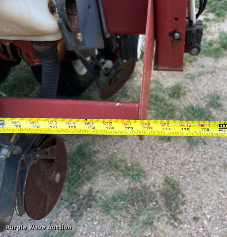 image for item DT3419 White 6106 planter