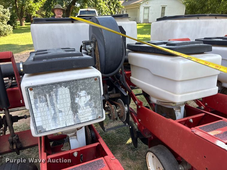 image for item DT3419 White 6106 planter