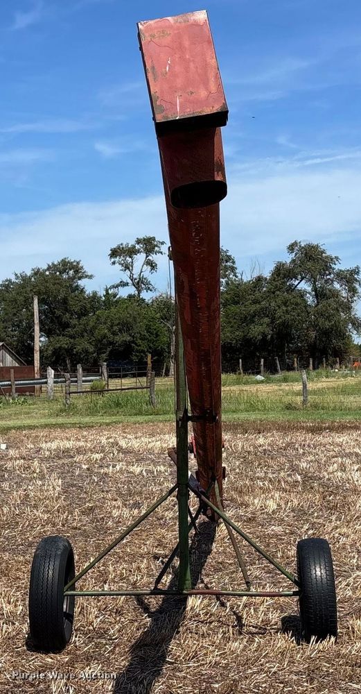 image for item DT3438 Versatile  844 auger