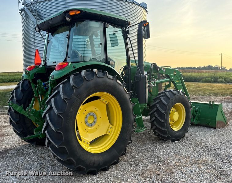 image for item DW6606 2019 John Deere 6105E MFWD tractor