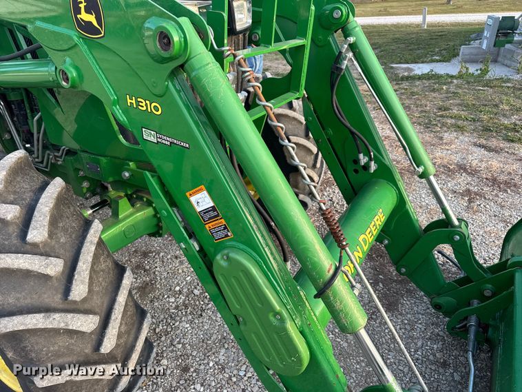 image for item DW6606 2019 John Deere 6105E MFWD tractor