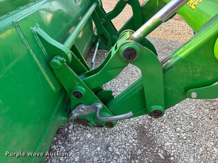 image for item DW6606 2019 John Deere 6105E MFWD tractor