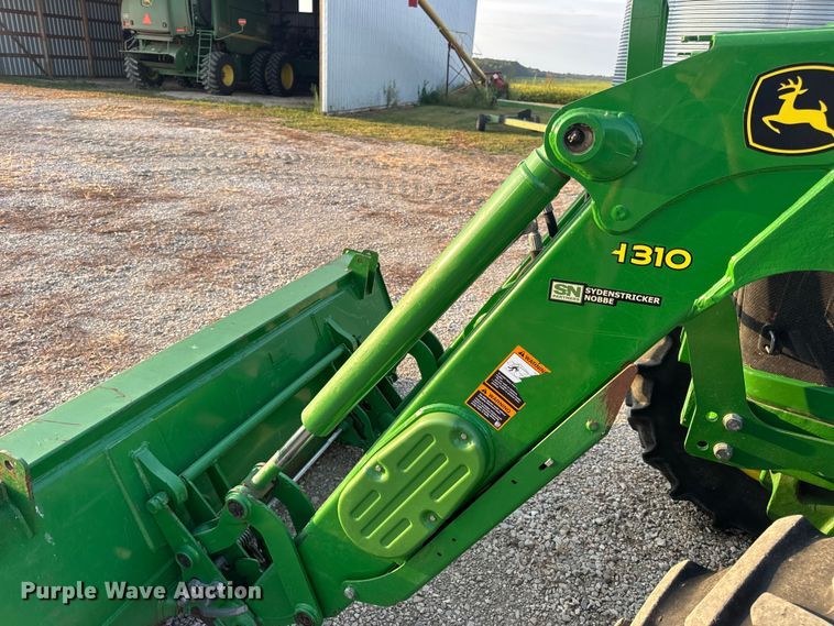 image for item DW6606 2019 John Deere 6105E MFWD tractor