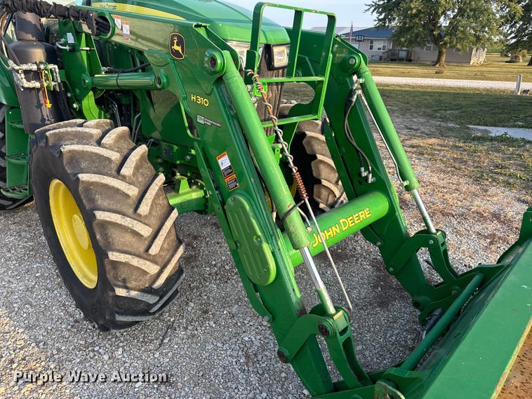 image for item DW6606 2019 John Deere 6105E MFWD tractor