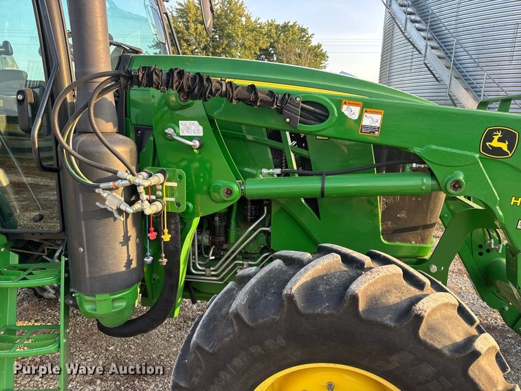 image for item DW6606 2019 John Deere 6105E MFWD tractor