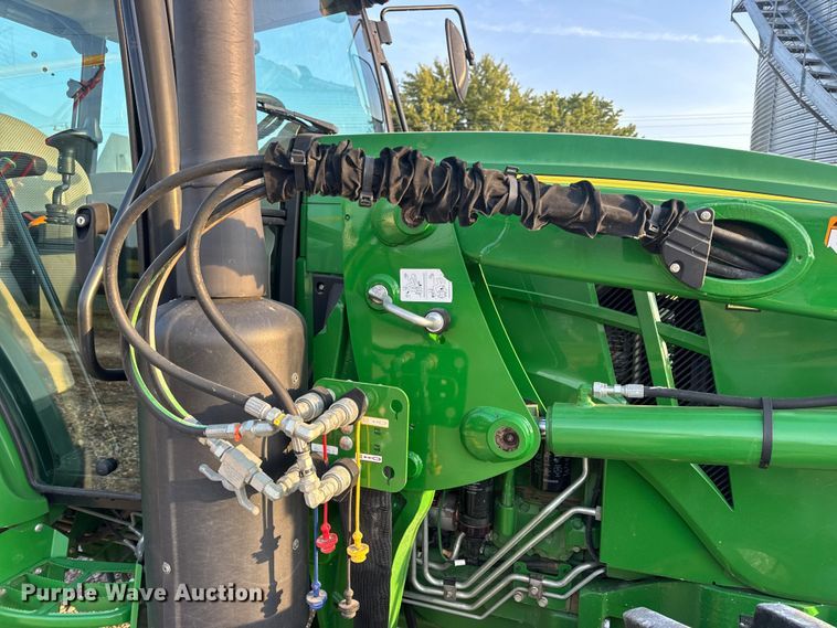 image for item DW6606 2019 John Deere 6105E MFWD tractor