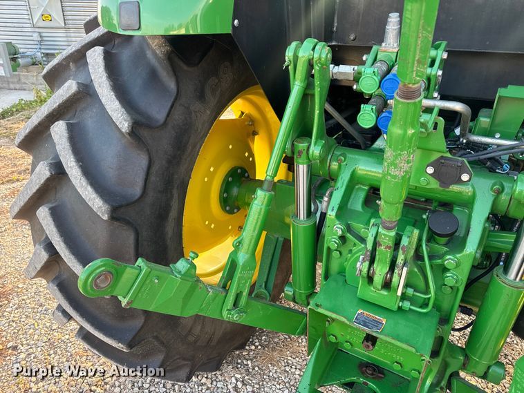 image for item DW6606 2019 John Deere 6105E MFWD tractor