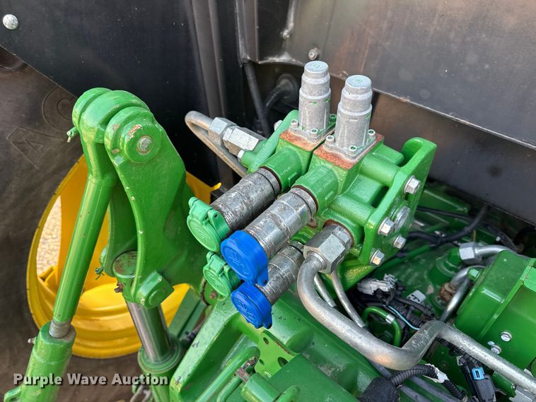 image for item DW6606 2019 John Deere 6105E MFWD tractor