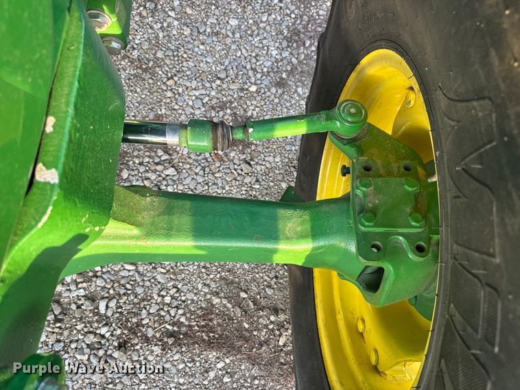 image for item DW6606 2019 John Deere 6105E MFWD tractor