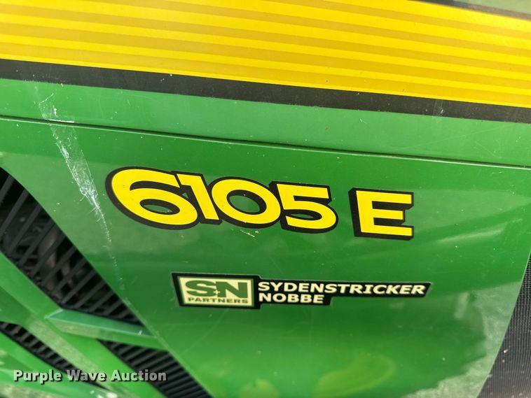 image for item DW6606 2019 John Deere 6105E MFWD tractor