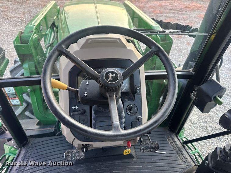 image for item DW6606 2019 John Deere 6105E MFWD tractor