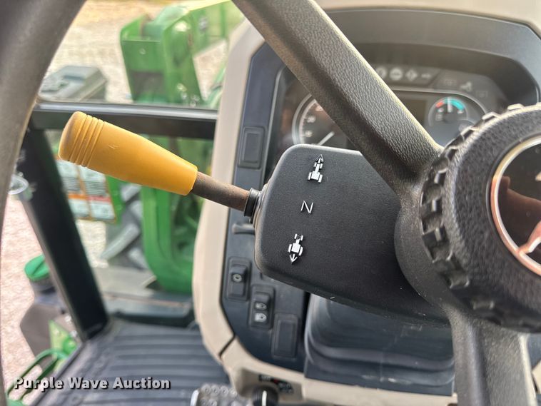 image for item DW6606 2019 John Deere 6105E MFWD tractor