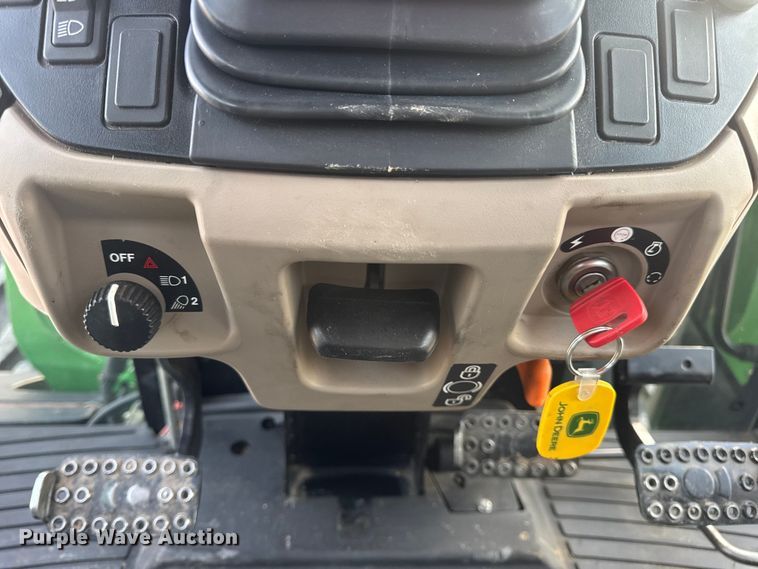 image for item DW6606 2019 John Deere 6105E MFWD tractor