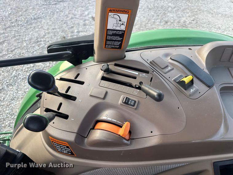 image for item DW6606 2019 John Deere 6105E MFWD tractor